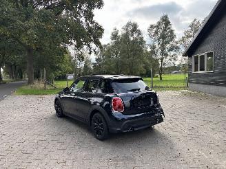Mini Cooper SPORT 1.5 PANO AUTOMAAT LEER NAVIGATIE LED NAVI B.J 2021 picture 2