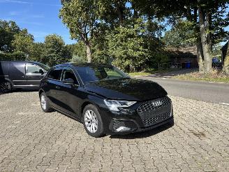 Avarii autoturisme Audi A3 30 TFSI SPORT PANO LEER NAVI LED CLIMA FACELIFT B.J 04-2024 2024/4