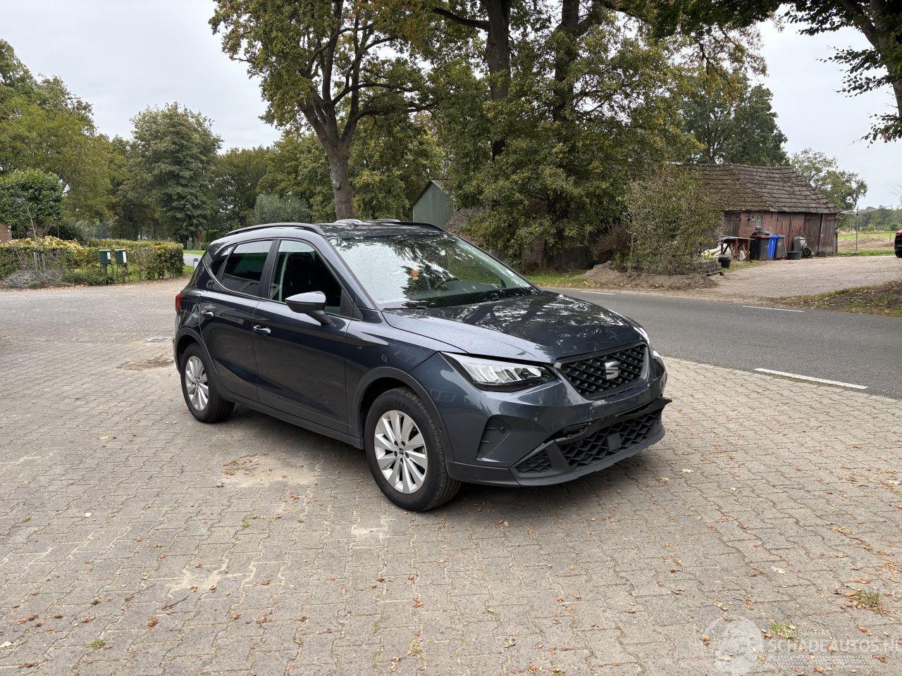 Seat Arona TSI STYLE 110 PK NAVI CLIMA CAMERA LED CRUISE PDC VIRTUEEL DASH B.J 2024