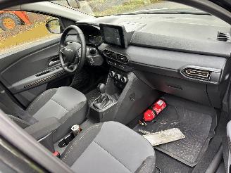Dacia Jogger HYBRIDE 7 PERS 1.6 AUTOMAAT NAVi CLIMA CAMERA LED PDC B.J 07-2025 picture 9