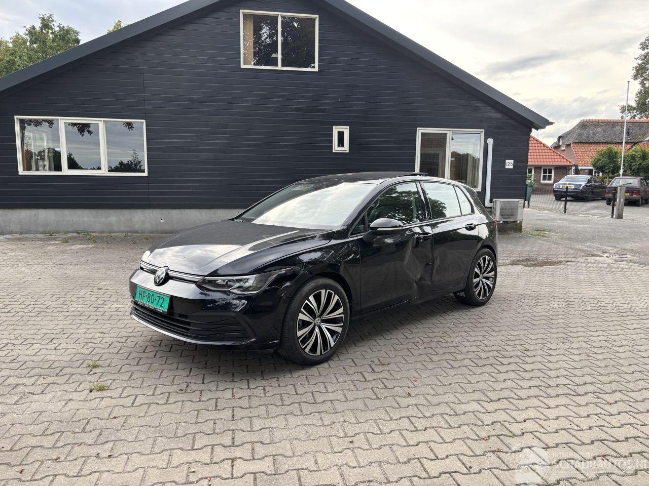 Volkswagen Golf 8 STYLE 1.5 Panoramadak 130 PK NAVI CLIMA LED CRUISE 18 inch B.J 2023