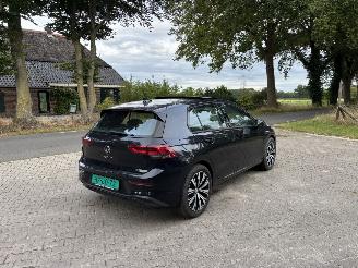 Volkswagen Golf 8 STYLE 1.5 Panoramadak 130 PK NAVI CLIMA LED CRUISE 18 inch B.J 2023 picture 4