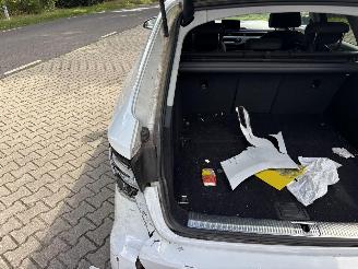 Audi A4 Avant S LINE AUTOMAAT SPORT NAVI CLIMA PDC LED B.J 2019 picture 14