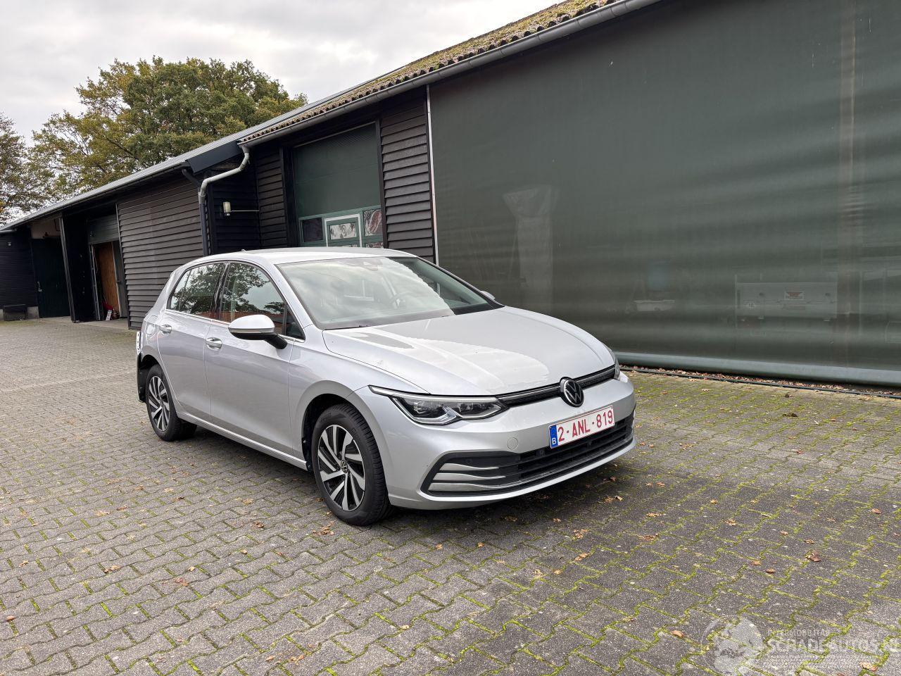 Volkswagen Golf 8 HYBRIDE 1.4 AUTOMAAT STYLE NAVI CLIMA CAMERA LED B.J 05-2021