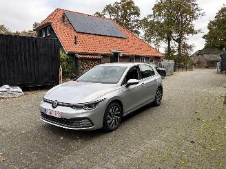 skadebil auto Volkswagen Golf 8 HYBRIDE 1.4 AUTOMAAT STYLE NAVI CLIMA CAMERA LED B.J 05-2021 2021/5