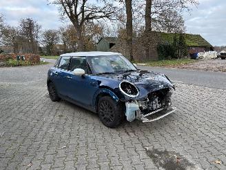 Mini Cooper FACELIFT AUTOMAAT LEER LED NAVI CAMERA B.J 2021 picture 3
