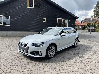 damaged passenger cars Audi A4 Avant 2.0 S-LINE AUTOMAAT SPORT NAVI CLIMA LED PDC B.J 06-2019 2019/6