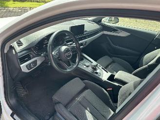 Audi A4 Avant 2.0 S-LINE AUTOMAAT SPORT NAVI CLIMA LED PDC B.J 06-2019 picture 11