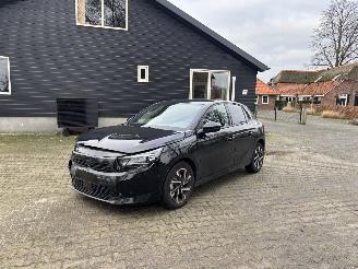 damaged passenger cars Opel Corsa FACTLIFT GS SPORT 102 PK NAVI CLIMA CAMERA LED VIRT DASH FULL OPTIONS B.J 2024 2024/4