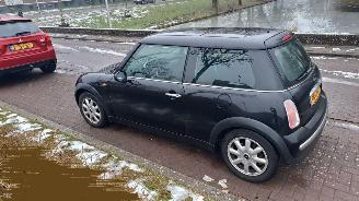 Mini Mini ONE 1.6 PANO B.J 2003 inruiler picture 3