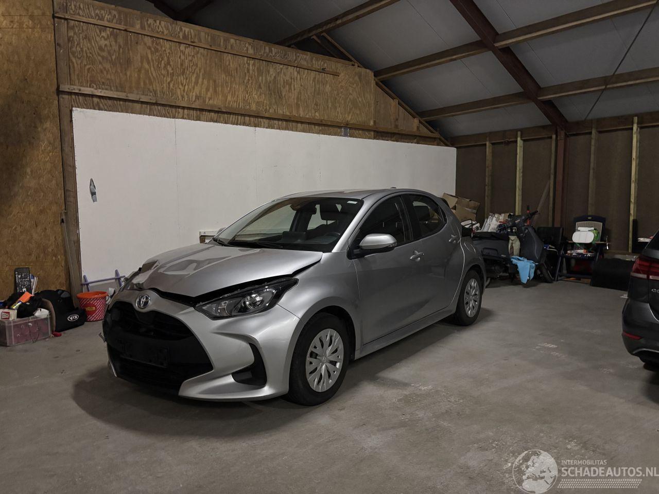 Toyota Yaris 1.5 AUTOMAAT HYBRIDE B.J 07-2022