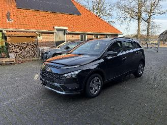 Voiture accidenté Hyundai Bayon AUTOMAAT T-GDI NAVI CAMERA LED B.J 11-2025 SCHROEFSCHADE NIEUW 2025/11