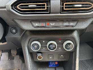 Dacia Sandero STEPWAY EXTREEM NAVI CLIMA CAMERA LED B.J 2024 FACELIFT picture 12