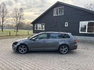 Volkswagen Golf VARIANT TSI NAVI CLIMA CAMERA B.J 2020 Lichte schade picture 6