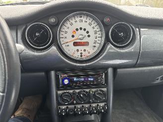 Mini Mini 1.6 Panoramadak Airco Lmv geen schade APK maart 2027 picture 12