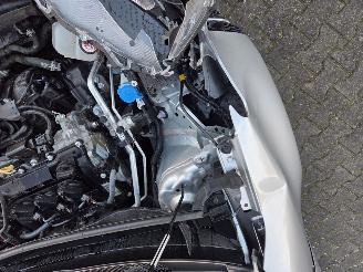 Toyota Yaris AUTOMAAT HYBRIDE CLIMA CAMERA B.J 07/2022 picture 12