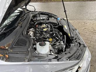 Volkswagen Golf 8 GTI 245 PK AUTOMAAT NAVI CLIMA CAMERA LED B.J 2023 Schroefschade picture 24