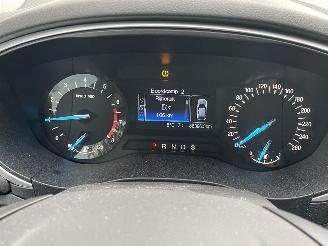 Unfallwagen Ford Mondeo 1.5 AUTOMAAT NAVI CLIMA LED TREKHAAK B.J 2018 MOTORSCHADE MOTOR LOOPT 2018/10