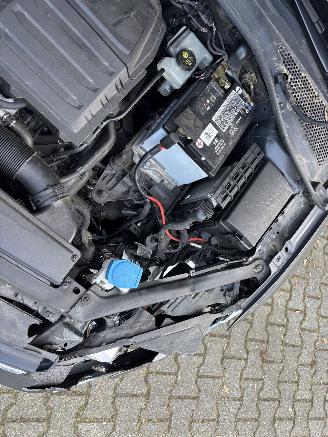 Volkswagen Golf VARIANT TSI 110 PK NAVI CLIMA CAMERA PDC B.J 2020 picture 18