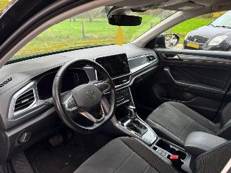 Volkswagen T-Roc 1.5 STYLE AUTOMAAT 150 PK NAVI CLIMA CAMERA B.J 2023 picture 2