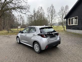 Toyota Yaris AUTOMAAT 1.5 HYBRIDE CLIMA CAMERA B.J 07-2022 picture 3