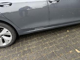 Volkswagen Golf 8.5 ETSI 1.5 HYBRIDE AUTOMAAT NAVI CLIMA CAMERA LED VIRT DASH TREKHAAK B.J 12-2024 picture 20
