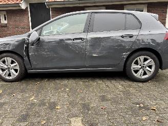 Volkswagen Golf 8 TSI 110 PK EDITION NAVI CLIMA CAMERA LED PDC B.J 2023 PLAATSCHADE picture 13