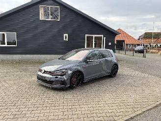 krockskadad bil auto Volkswagen Golf GTI TCR 300 PK SPECIAL EDITION PANO LEER DYNO AUDIO NAVI CLIMA VIRT DASH B.J 2019 2019/1