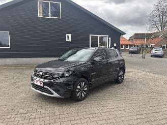 skadebil auto Volkswagen T-Cross AUTOMAAT NAVI CLIMA CAMERA VIRT DASH PDC B.J 12-2024 2024/12
