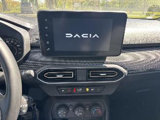 Dacia Sandero STEPWAY TCE 90 EDITION AIRCO CAMERA APP B.J 2025. plaatschade picture 11