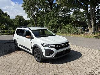 Dacia Jogger TCE 110 PK EXTREEM NAVI CLIMA CAMERA PDC B.J 06-2024 picture 3