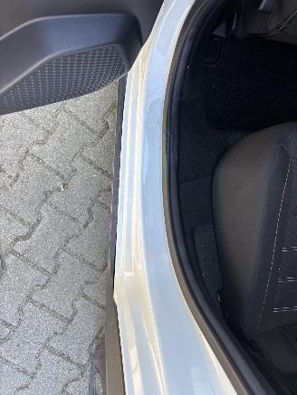 Dacia Sandero STEPWAY TCE EDITION AIRCO CAMERA LED PDC B.J 04-2025 picture 18