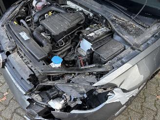 Volkswagen Golf VARIANT UNITED TSI 110 PK NAVI CLIMA CAMERA PDC PARK ASS B.J 2020 picture 19