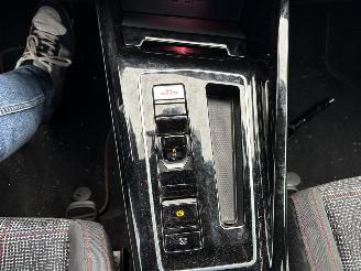 Volkswagen Golf GTI EDITION NAVI CLIMA CAMERA LED VIRTUEEL DASH B.J 05-2023 picture 19