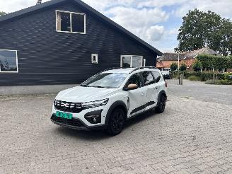 Auto incidentate Dacia Jogger EXTREEM 110 PK NAVI CLIMA CAMERA 5 P B.J 06-2024 2024/6