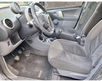 Citroën  1.0 12 V 5. Drs B.J 08-2005 APK verlopen picture 3
