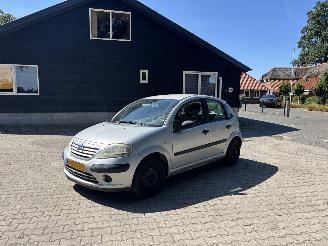 Schadeauto Citroën C3 1.4 Edition 5-drs Stuurbekr Elec pakket Trekhaak B.J 2003 APK Mei 2027 2003/4