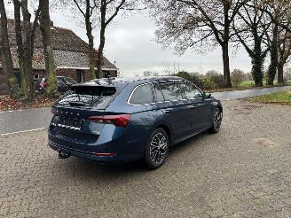 Skoda Octavia TSI AUTOMAAT HYBRIDE NAVI CLIMA VIRT DASH CAMERA TREKHAAK LED B.J 12-2024 picture 2
