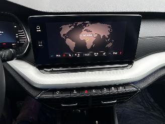 Skoda Octavia TSI AUTOMAAT HYBRIDE NAVI CLIMA VIRT DASH CAMERA TREKHAAK LED B.J 12-2024 picture 11