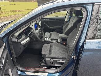 Skoda Octavia TSI AUTOMAAT HYBRIDE NAVI CLIMA VIRT DASH CAMERA TREKHAAK LED B.J 12-2024 picture 14