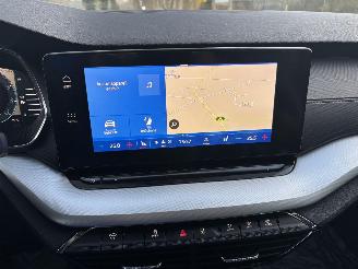 Skoda Octavia TSI AUTOMAAT HYBRIDE NAVI CLIMA VIRT DASH CAMERA TREKHAAK LED B.J 12-2024 picture 12