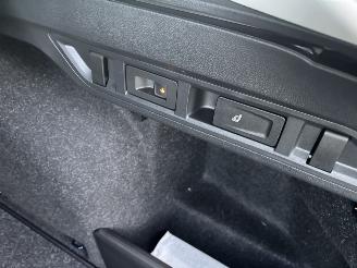Skoda Octavia TSI AUTOMAAT HYBRIDE NAVI CLIMA VIRT DASH CAMERA TREKHAAK LED B.J 12-2024 picture 26