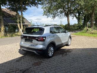 Volkswagen T-Cross AUTOMAAT 110 PK NAVI CLIMA CAMERA VIRT DASH B.J 09-2023 picture 2