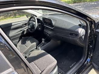 Hyundai Bayon AUTOMAAT GDI 100 PK NAVI AIRCO CAMERA LED VIRT DASH B.J 11/2025 picture 13