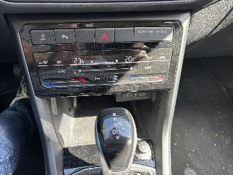 Volkswagen T-Cross AUTOMAAT 110 PK NAVI CLIMA CAMERA VIRT DASH B.J 09-2023 picture 15