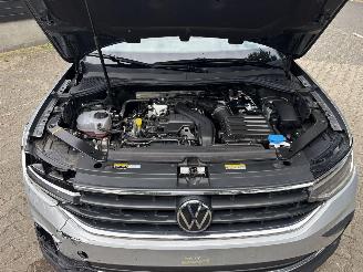 Volkswagen Tiguan AUTOMAAT 150 PK NAVI CLIMA CAMERA VIR DASHBOARD LED TREKHAAK B.J 2024 picture 10