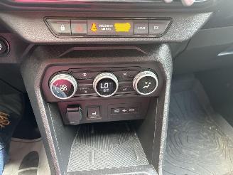 Dacia Jogger 1.8 HYBRIDE AUTOMAAT 7 PERS EXTREEM NAVI CLIMA CAMERA CRUISE LED B.J 04-2026 picture 17