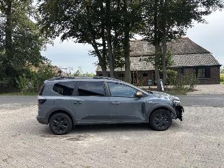 Dacia Jogger 8 HYBRIDE AUTOMAAT 7 PERS EXTREEM NAVI CLIMA CAMERA CRUISE LED B.J 04-2026 picture 5
