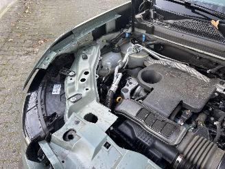 Dacia Duster AUTOMAAT 1.6 HYBRIDE NAVI CLIMA CAMERA PDC LED B.J 12-2024 picture 19
