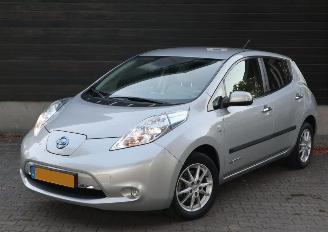 Damaged car Nissan Leaf  2012/2
